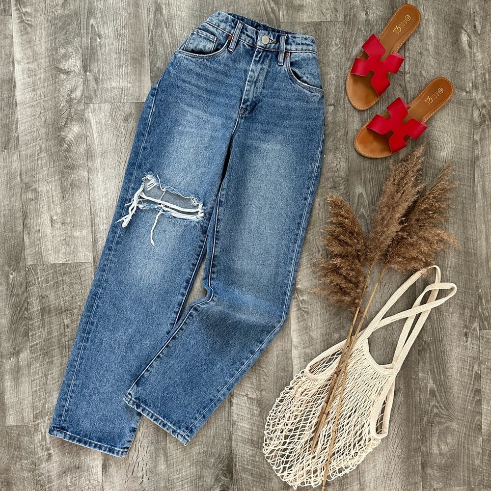 Blank NYC The Howard Loose Fit Jean W/ Rips Size XS